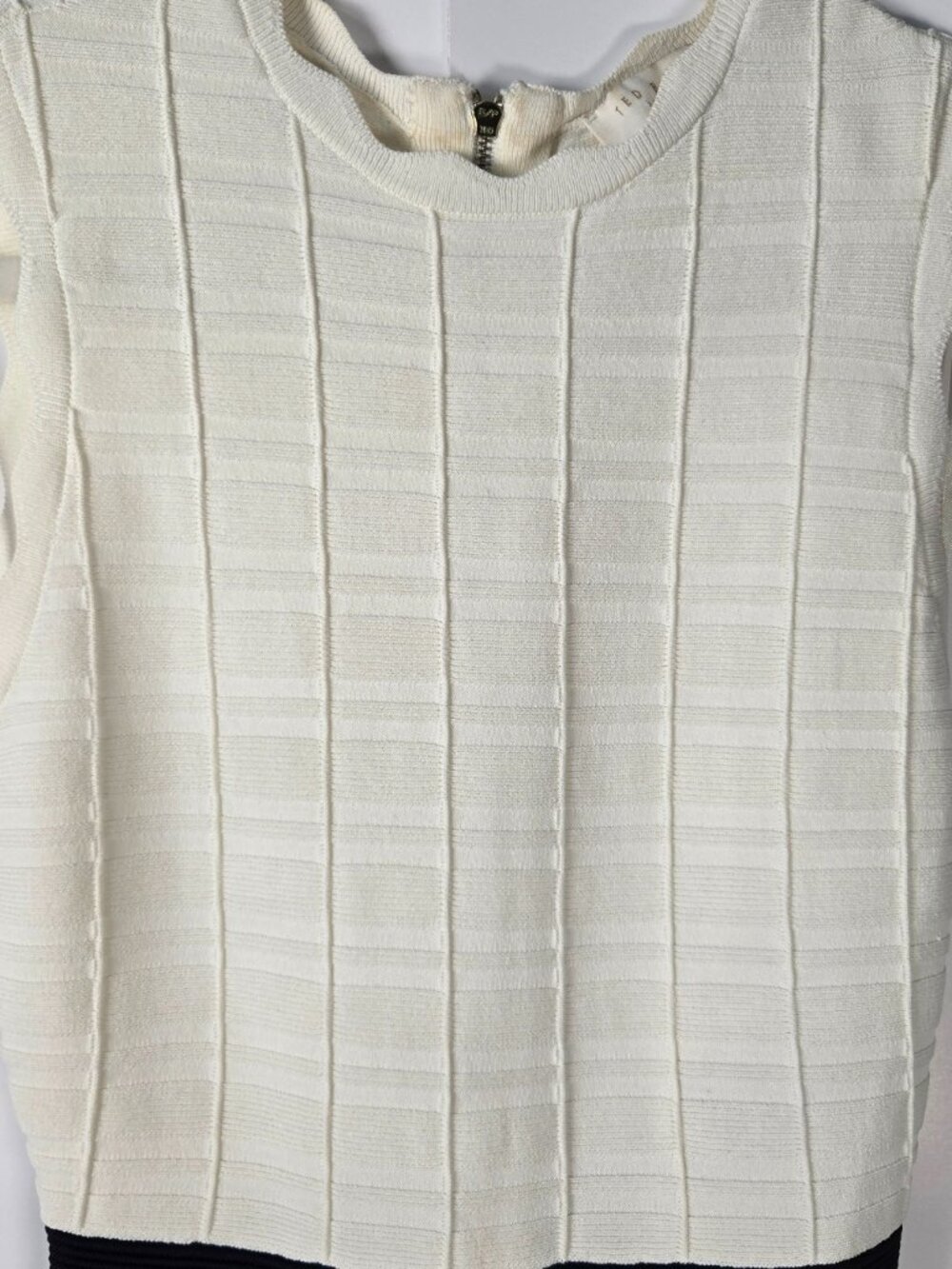 Ted Baker Polina Contrast Scalloped Knit Fit in Flare Dress Navy & Cream Size 0 - Picture 4 of 9